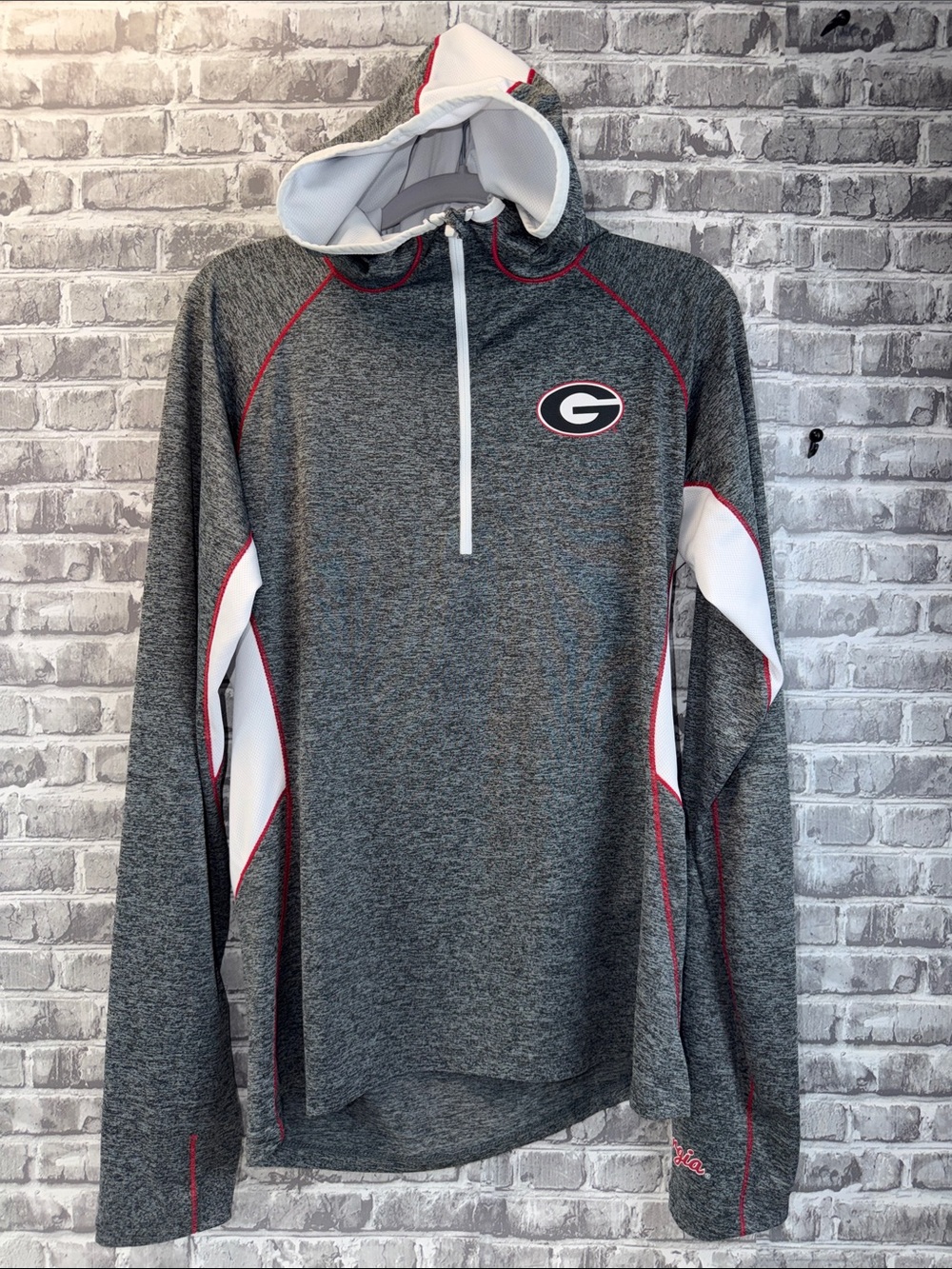 Georgia Bulldogs Gray & White Pullover Hoodie with Red Accents